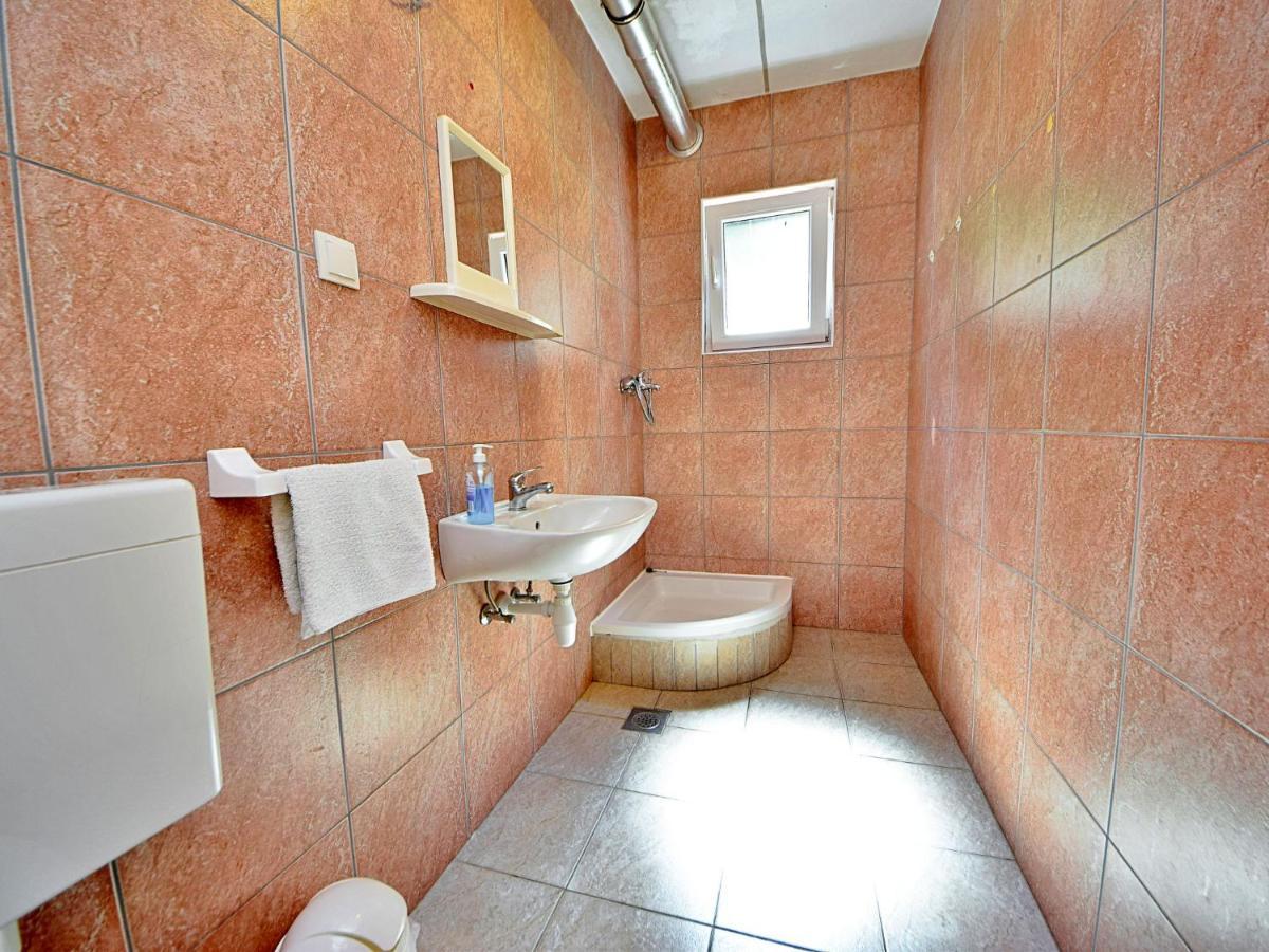 Holiday Home Tina - Hvr501 By Interhome Gdinj Exterior photo